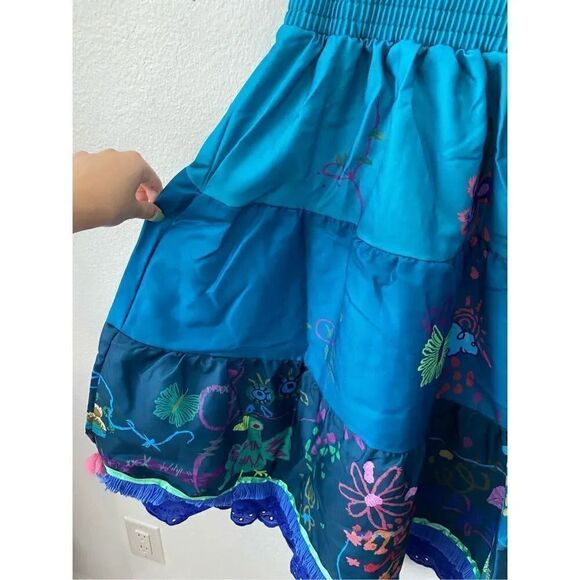 Disneys Mirabel Costume Size 9/10 - Picture 11 of 14